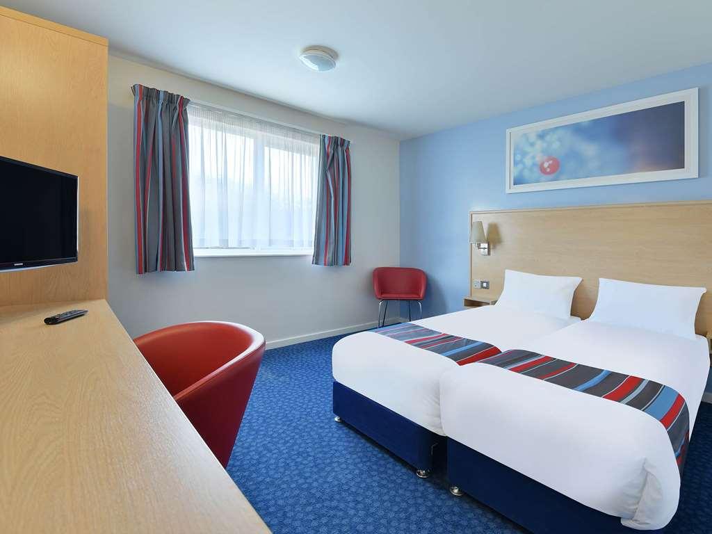 Travelodge Liverpool Docks Номер фото