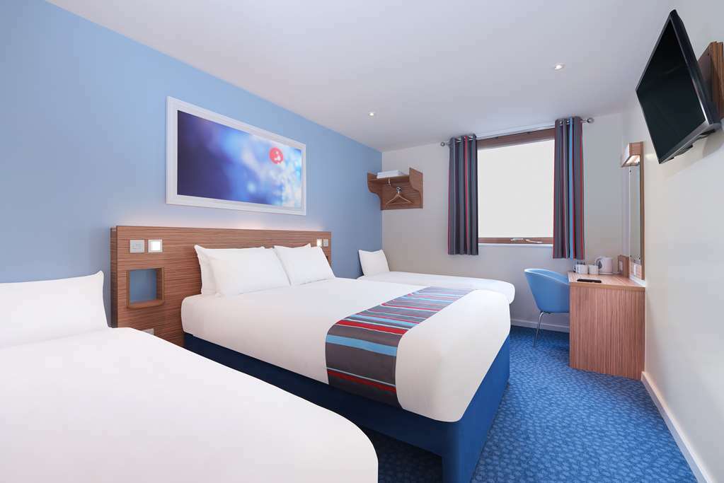 Travelodge Liverpool Docks Номер фото