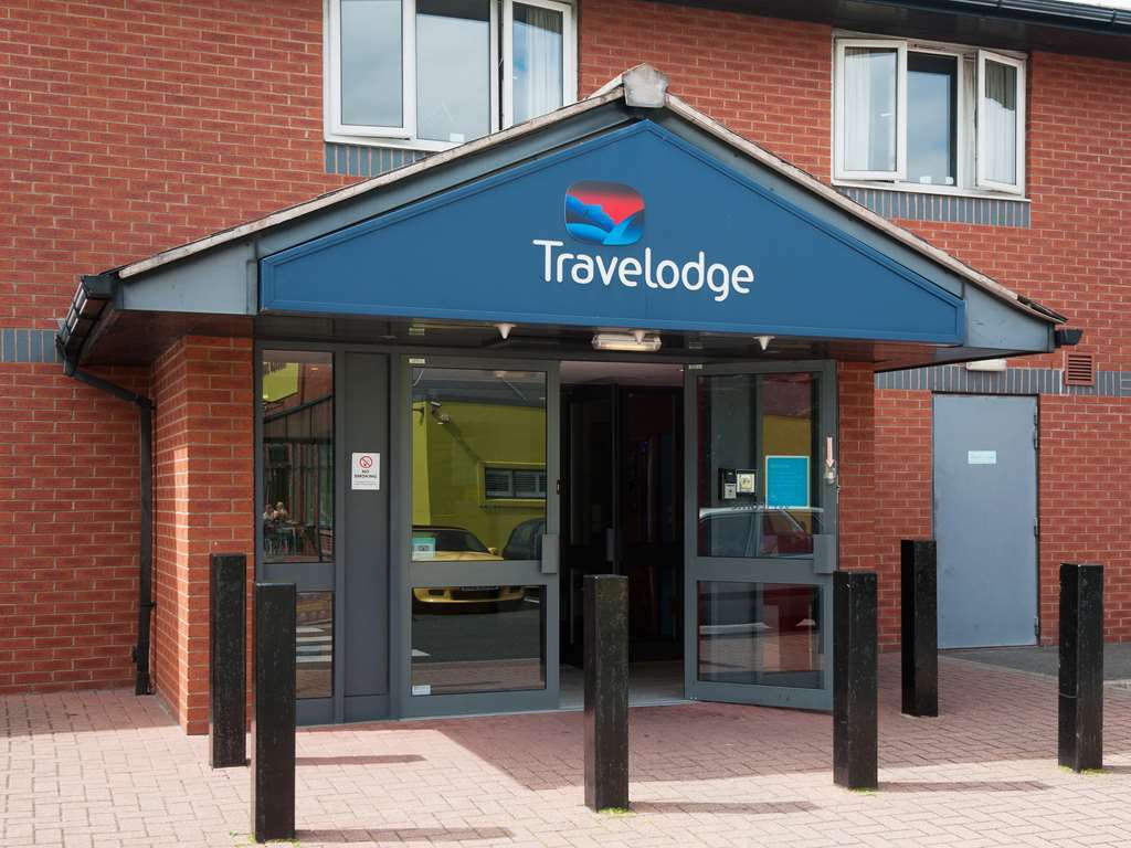 Travelodge Liverpool Docks Экстерьер фото